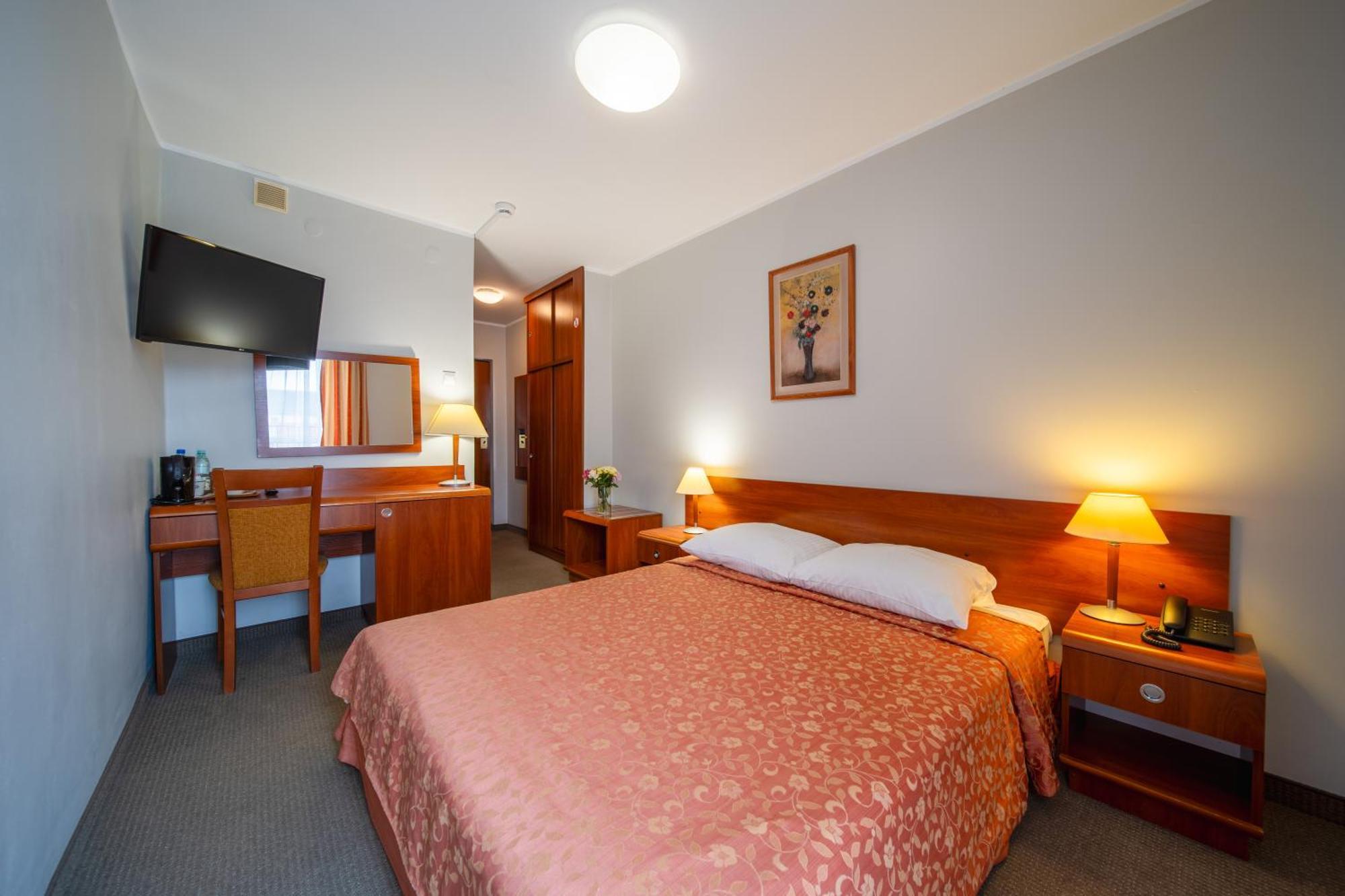 Hotel Gromada Łomża المظهر الخارجي الصورة