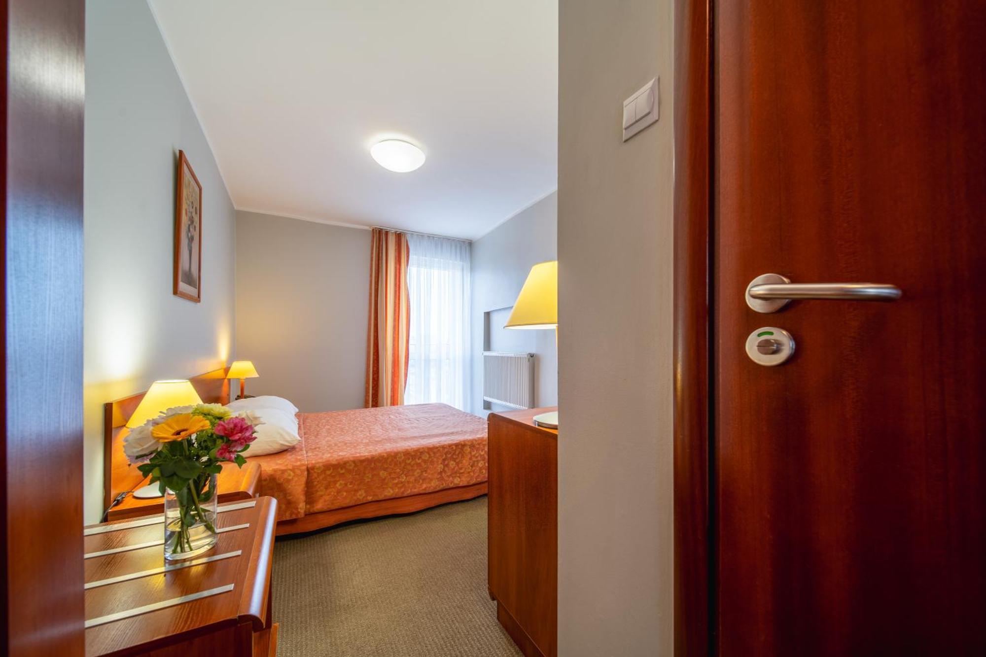 Hotel Gromada Łomża المظهر الخارجي الصورة