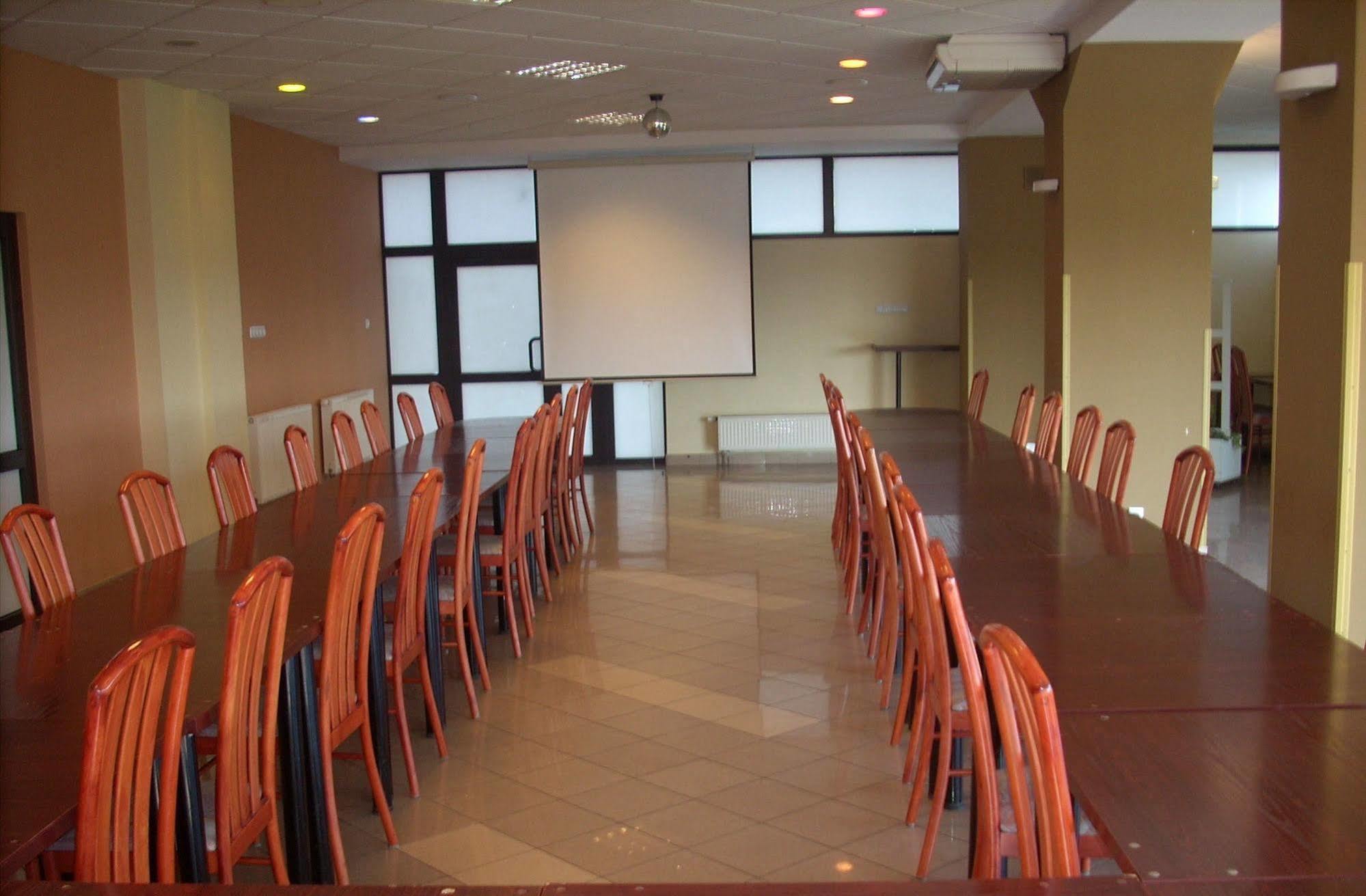 Hotel Gromada Łomża المظهر الخارجي الصورة