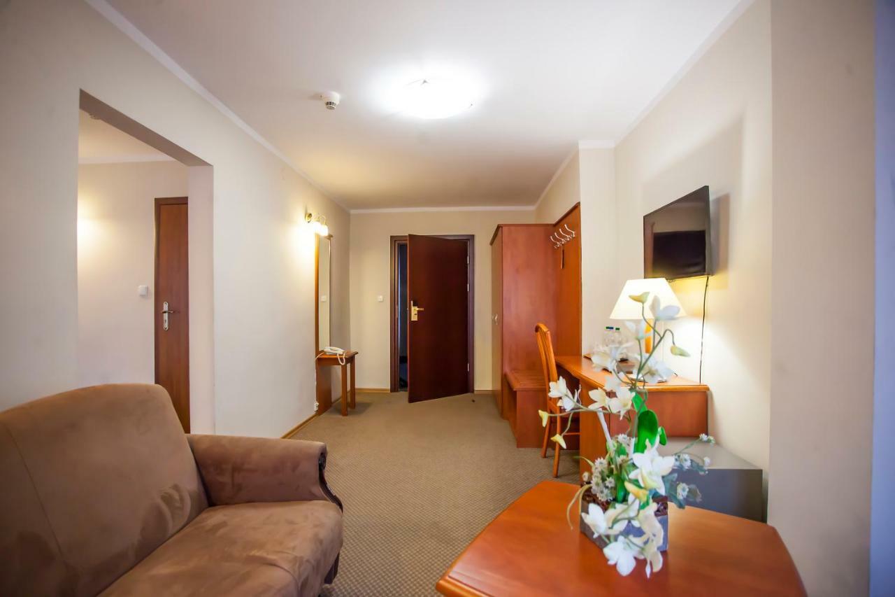 Hotel Gromada Łomża المظهر الخارجي الصورة